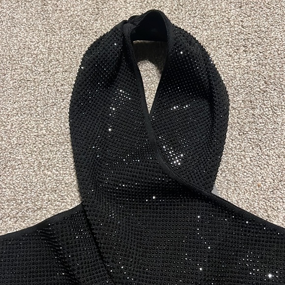 NWT h:ours Kiki Cross Front Top in Black - Picture 7 of 10